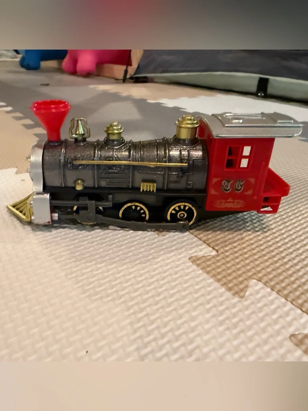 Polar Express pull back train. Classic Red & Black. New.
